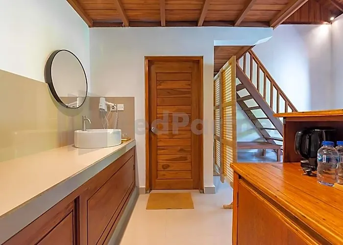 Hotel Brisk Redpartner Uluwatu (Bali)
